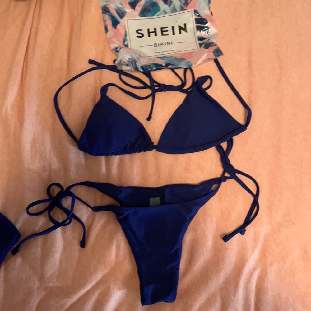 Triangle bikini with bottom wrap